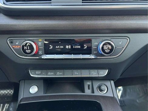 Certified 2025 Audi Q5 2.0T Premium Plus w/ Premium Plus Package image 16