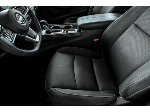 Used 2023 Nissan Altima 2.5 SV w/ SV Premium Package AWD/4WD image 11