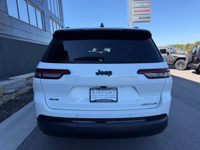 Used 2024 Jeep Grand Cherokee L Laredo AWD/4WD image 6