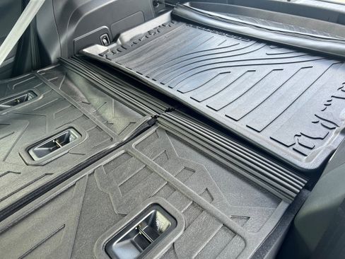 Certified 2025 Subaru Crosstrek 2.0i Premium image 13