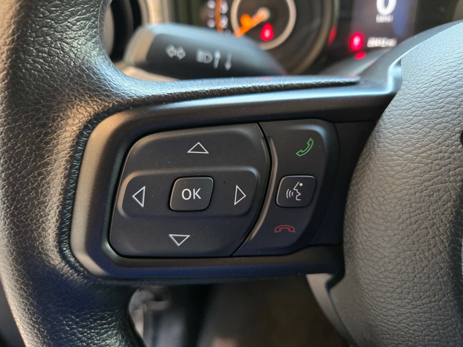 Used 2025 Jeep Gladiator Sport AWD/4WD image 12