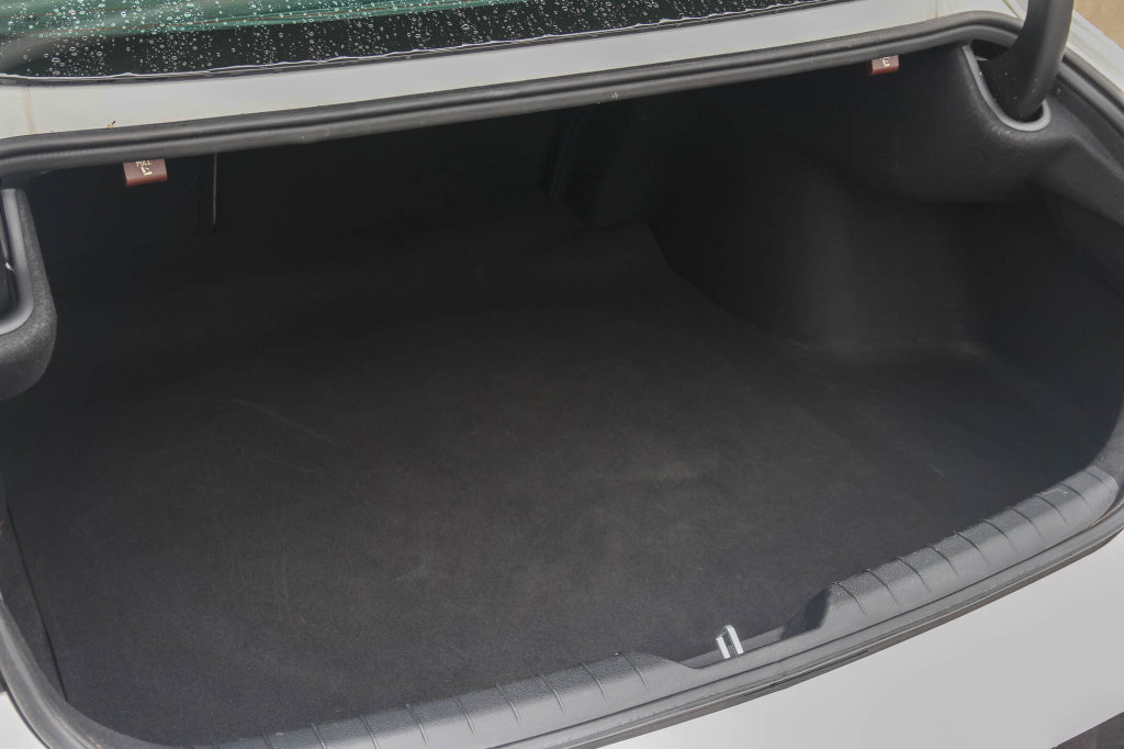 Used 2025 Hyundai Sonata SEL FWD image 8
