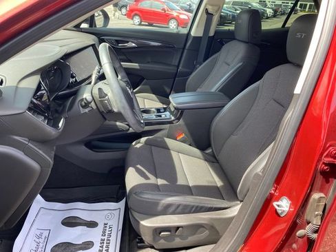 Certified 2023 Buick Envision Preferred w/ Sport Touring Package AWD/4WD image 15