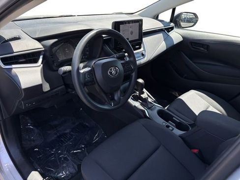 Used 2024 Toyota Corolla LE FWD image 12
