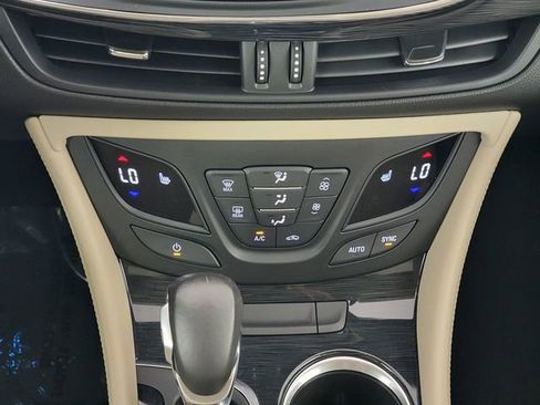 Used 2017 Buick Envision Preferred AWD/4WD image 23
