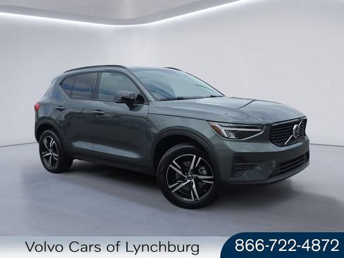 New 2026 Volvo XC40 B5 Core w/ Protection Package Premier AWD/4WD image 1