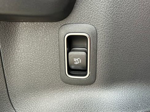 New 2025 Mercedes-Benz GLA 35 AMG 4MATIC image 16