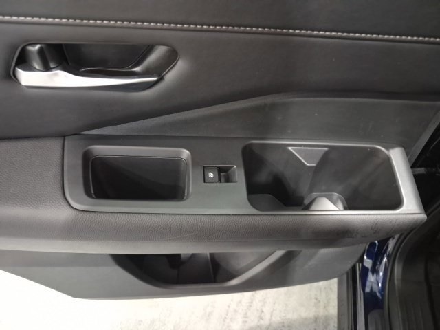 Certified 2025 Nissan Pathfinder SL AWD/4WD image 19