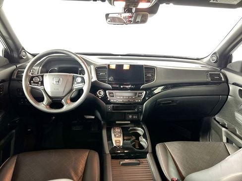 Used 2022 Honda Passport Elite image 12