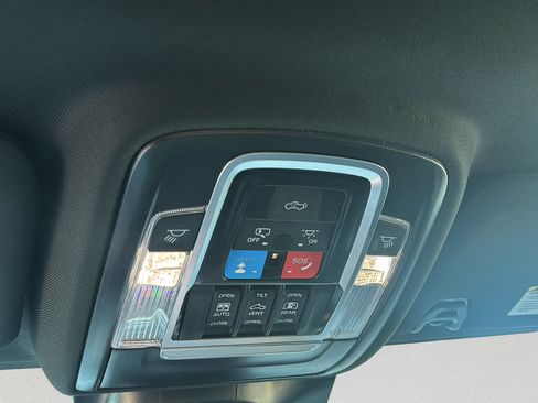 New 2026 RAM 2500 Laramie w/ Night Edition AWD/4WD image 30