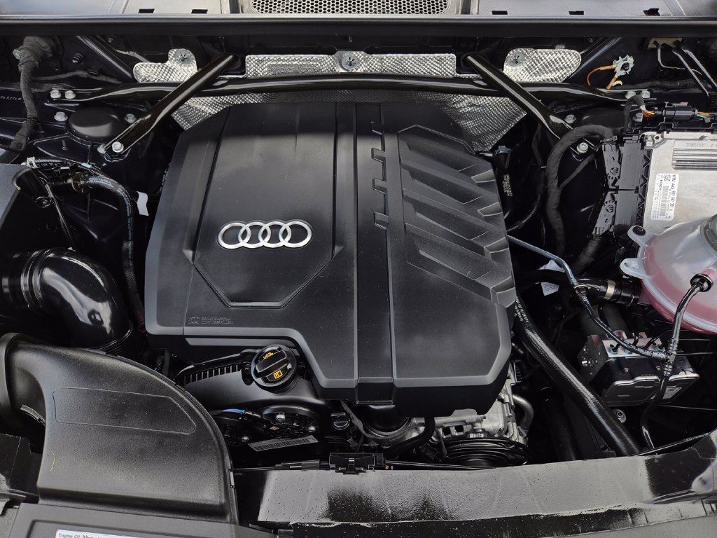 Used 2023 Audi Q5 2.0T Premium w/ Convenience Package AWD/4WD image 33