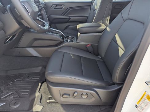 New 2026 Chevrolet Colorado Trail Boss AWD/4WD image 17