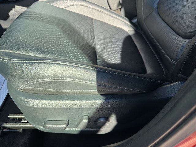 Used 2025 Kia Seltos SX w/ SX Sunroof Package AWD/4WD image 28