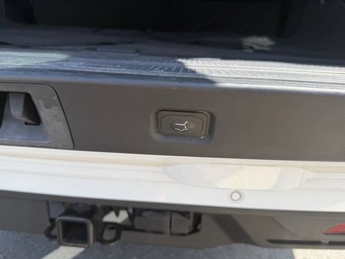 Used 2025 Ford Expedition Max Active AWD/4WD image 8