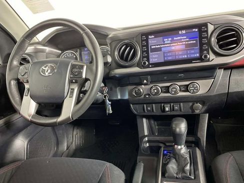 Used 2020 Toyota Tacoma SR5 image 12