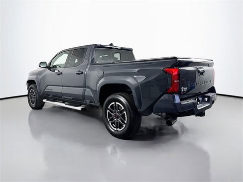 Used 2025 Toyota Tacoma TRD Sport image 6
