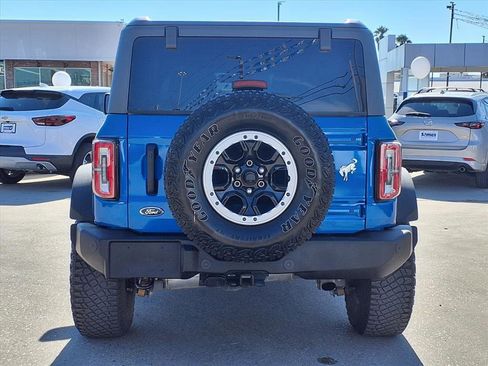 Used 2023 Ford Bronco Big Bend w/ Sasquatch Package image 6