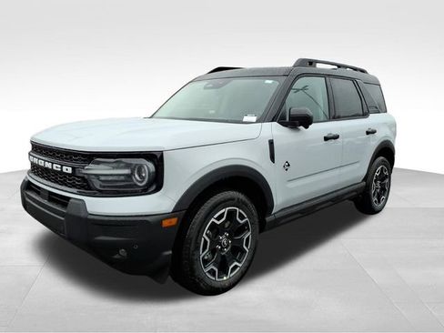 New 2026 Ford Bronco Sport Outer Banks image 2