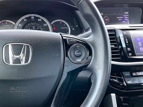 Used 2017 Honda Accord EX-L image 26