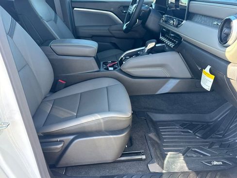 New 2026 Chevrolet Colorado ZR2 w/ ZR2 Bison Edition image 14