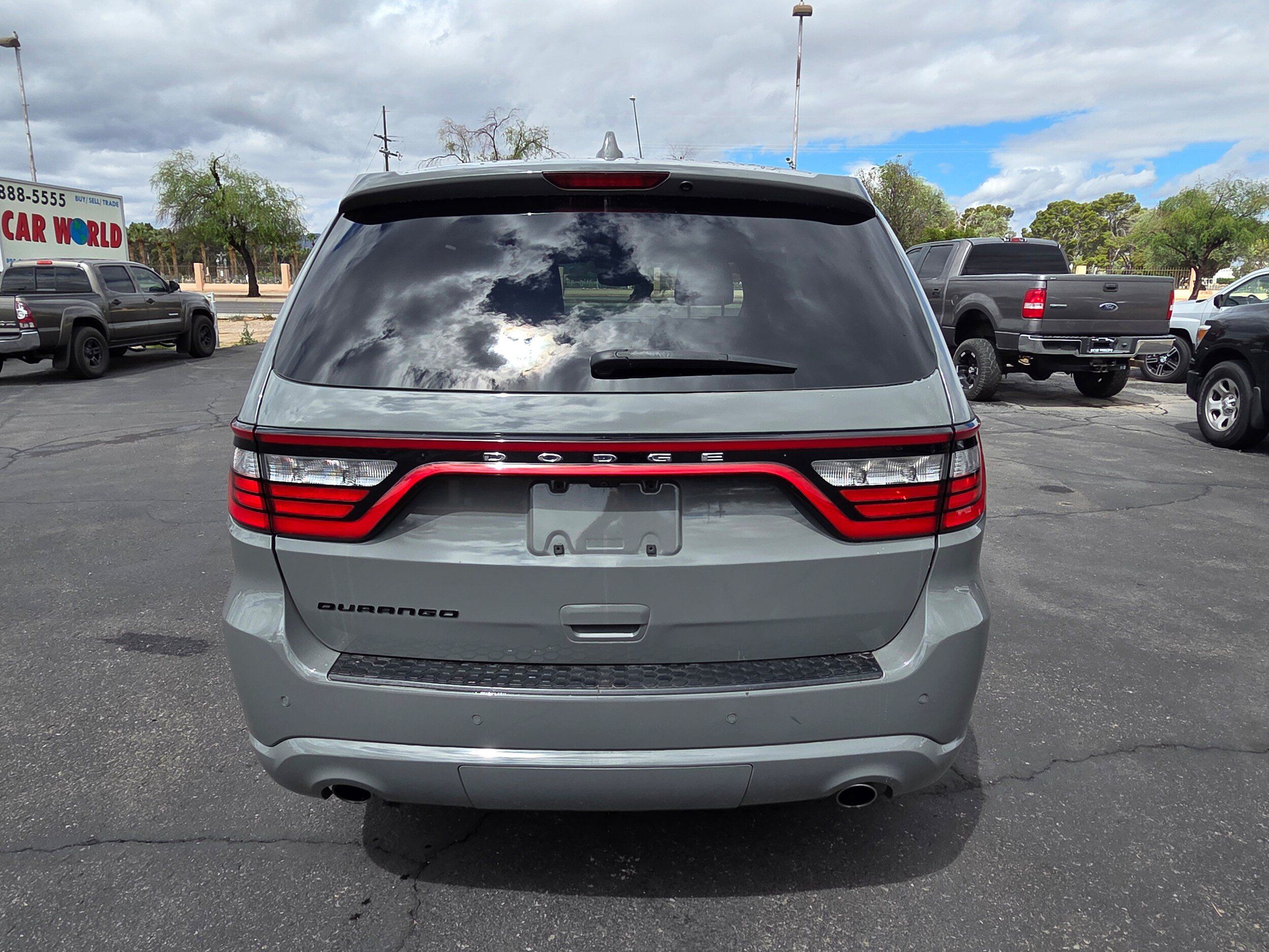 Used 2019 Dodge Durango SXT AWD/4WD image 4