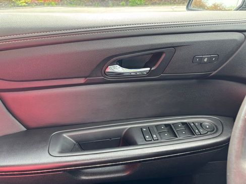 Used 2017 GMC Acadia Limited SLT image 29