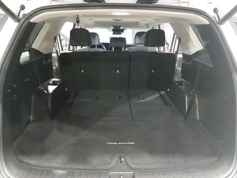 Used 2023 Hyundai Palisade SEL AWD/4WD image 13
