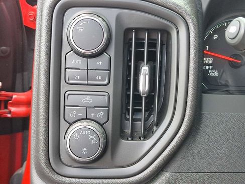 Used 2024 Chevrolet Silverado 1500 Custom Trail Boss image 25