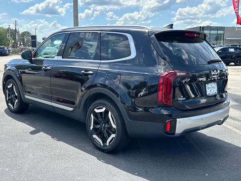 Used 2024 Kia Telluride S w/ S Sunroof Package FWD image 5