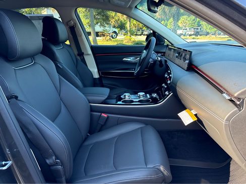 New 2026 Genesis GV70 2.5T image 16