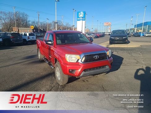 Used 2014 Toyota Tacoma 4x4 Access Cab image 1