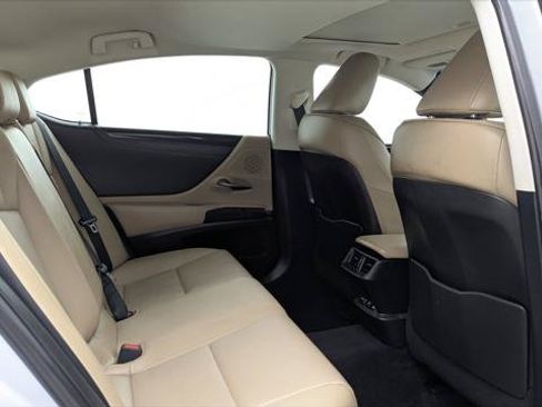 Used 2021 Lexus ES 250 w/ Premium Package AWD/4WD image 17