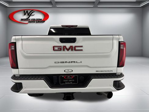 Used 2024 GMC Sierra 2500 Denali w/ Denali Reserve Package AWD/4WD image 6