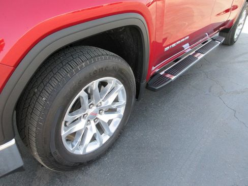 Used 2021 GMC Sierra 1500 SLE w/ X31 Off-Road Package AWD/4WD image 13