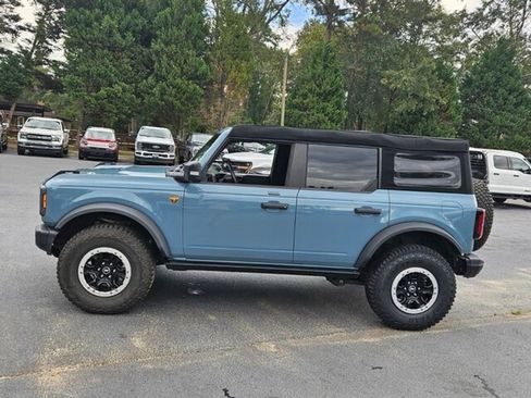 Used 2023 Ford Bronco Badlands image 5