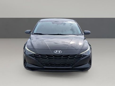 Used 2023 Hyundai Elantra SE FWD image 5