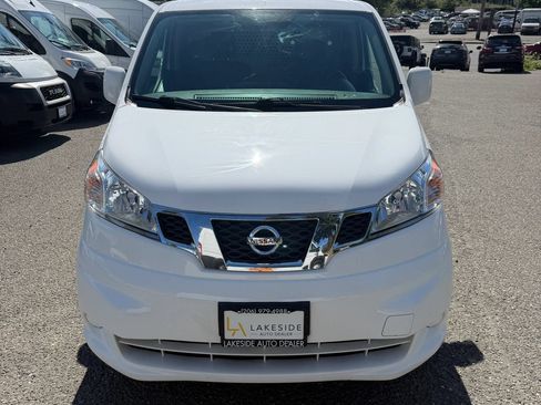 Used 2018 Nissan NV200 SV w/ Navigation Package FWD image 2