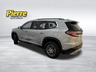 Used 2025 GMC Acadia Elevation video 2