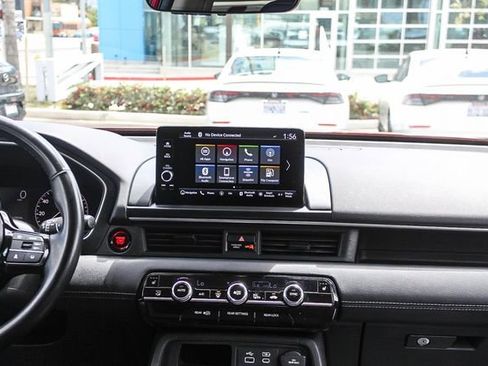 Used 2025 Honda Pilot Touring image 18