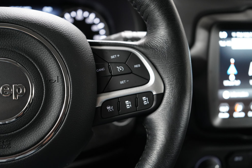 Used 2023 Jeep Renegade Limited AWD/4WD image 15