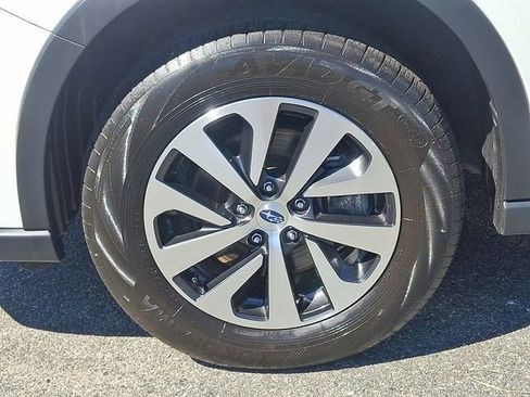 Used 2022 Subaru Outback Premium image 8