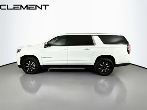 Used 2021 Chevrolet Suburban Premier w/ Premium Package AWD/4WD image 6