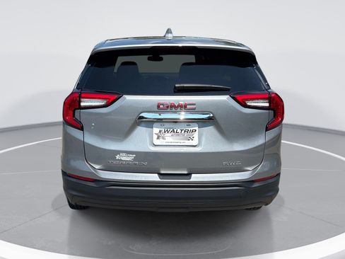 Used 2024 GMC Terrain SLE AWD/4WD image 7