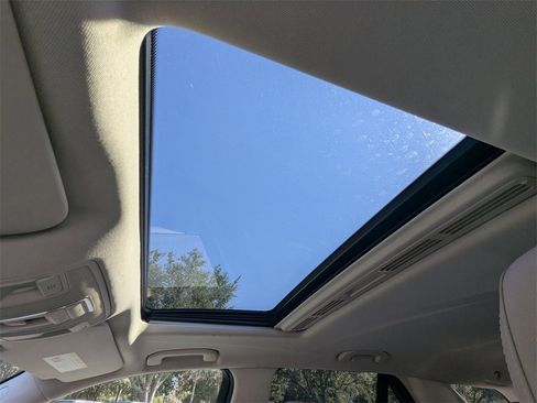 Used 2017 Mercedes-Benz GLE 350 image 22