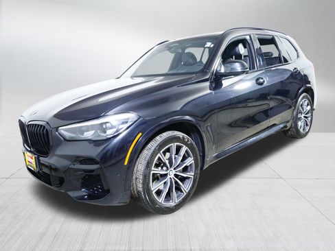Used 2023 BMW X5 xDrive40i w/ M Sport Package image 3