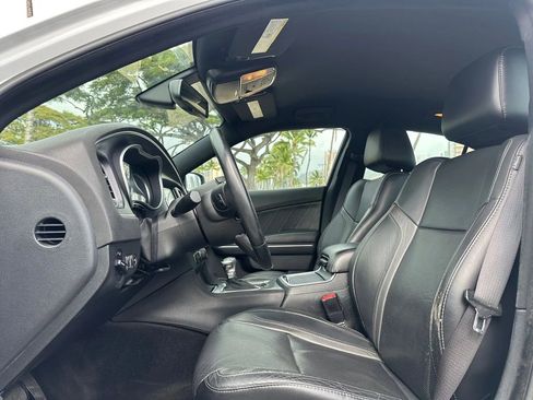 Used 2015 Dodge Charger SXT w/ Plus Group RWD image 8