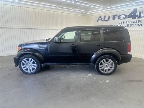Used 2011 Dodge Nitro Heat w/ Popular Equipment Group image 9
