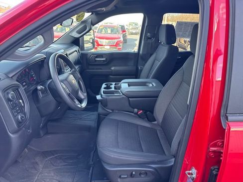 Certified 2024 Chevrolet Silverado 2500 Custom w/ Custom Value Package image 12