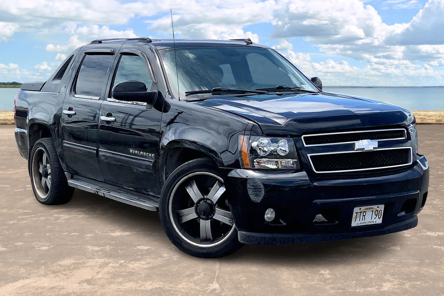 Used 2010 Chevrolet Avalanche LT RWD image 21