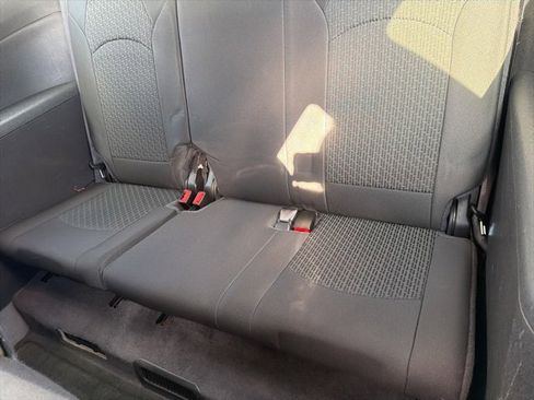 Used 2012 Chevrolet Traverse LT image 23